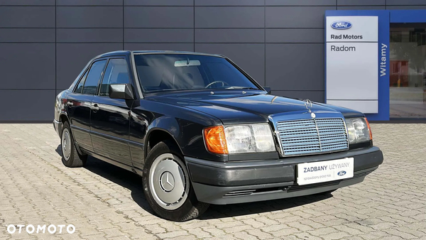 Mercedes-Benz W124 (1984-1993)