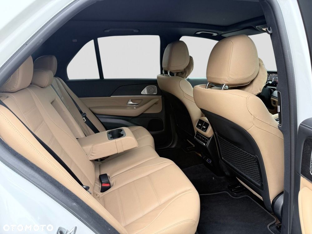 Mercedes-Benz GLE - 29