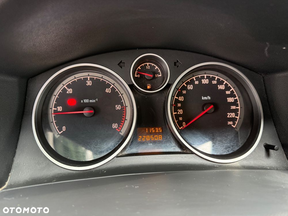 Opel Astra 1.7 CDTI Cosmo - 8