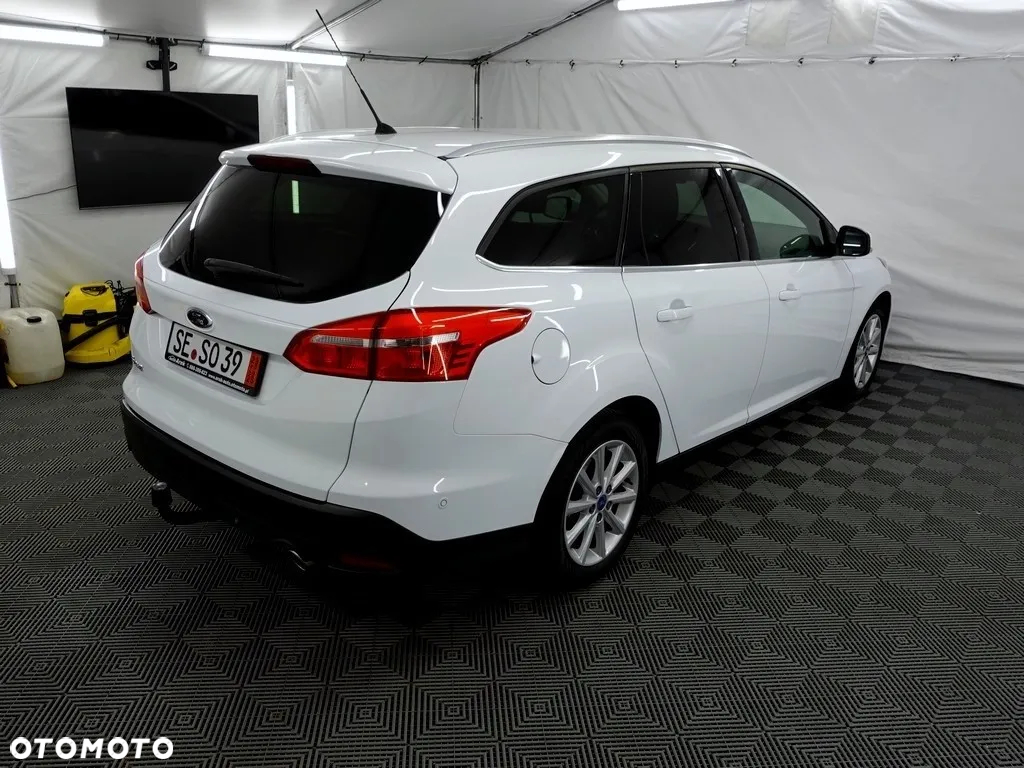Ford Focus 2.0 TDCi Titanium ASS - 5