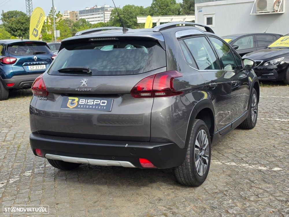 Peugeot 2008 1.2 PureTech Allure EAT6 - 8