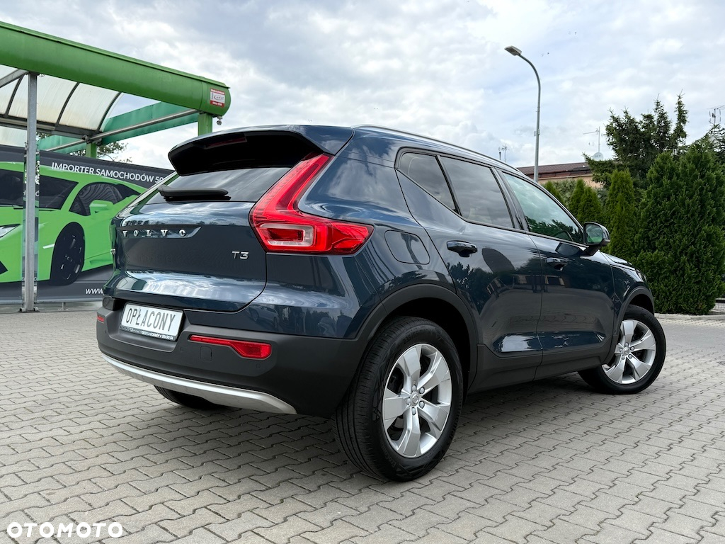 Volvo XC 40 T3 Momentum Pro - 3