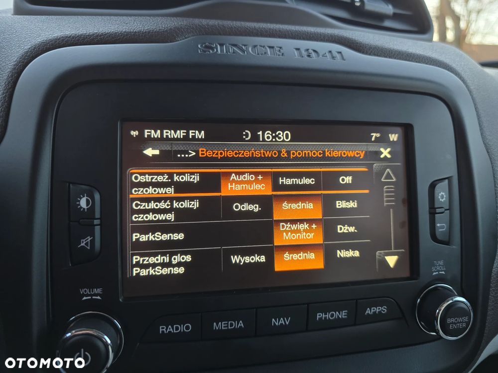 Jeep Renegade 1.4 MultiAir DSG Limited - 26