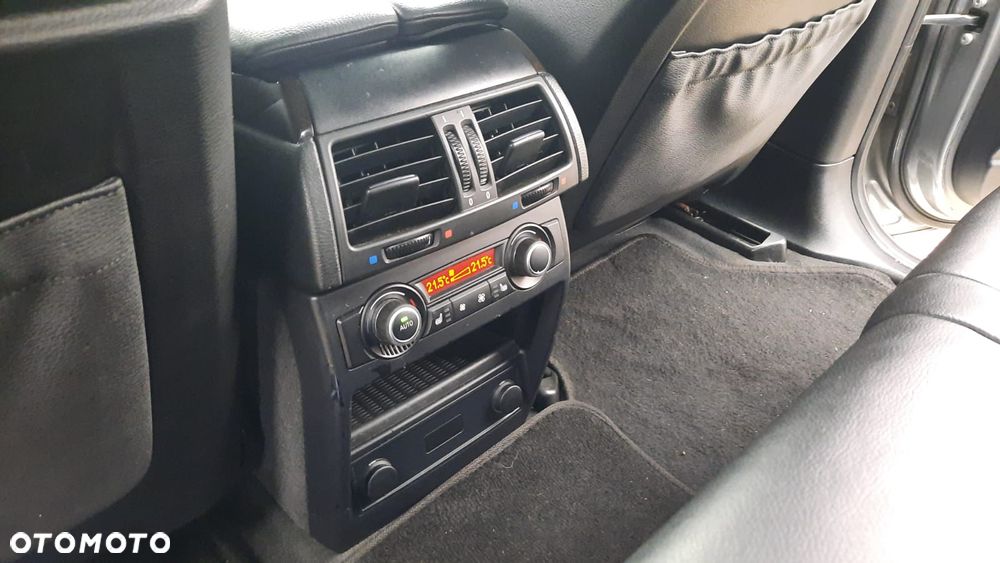 BMW X6 xDrive35i - 22