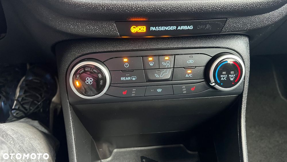 Ford Fiesta 1.5 TDCi SYNC Edition - 15