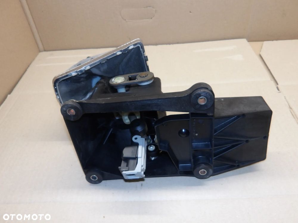 OPEL ASTRA III H HB 5D 1.9D HB 5D LEWAREK WYBIERAK ZMIANY BIEGÓW 055351706 - 3