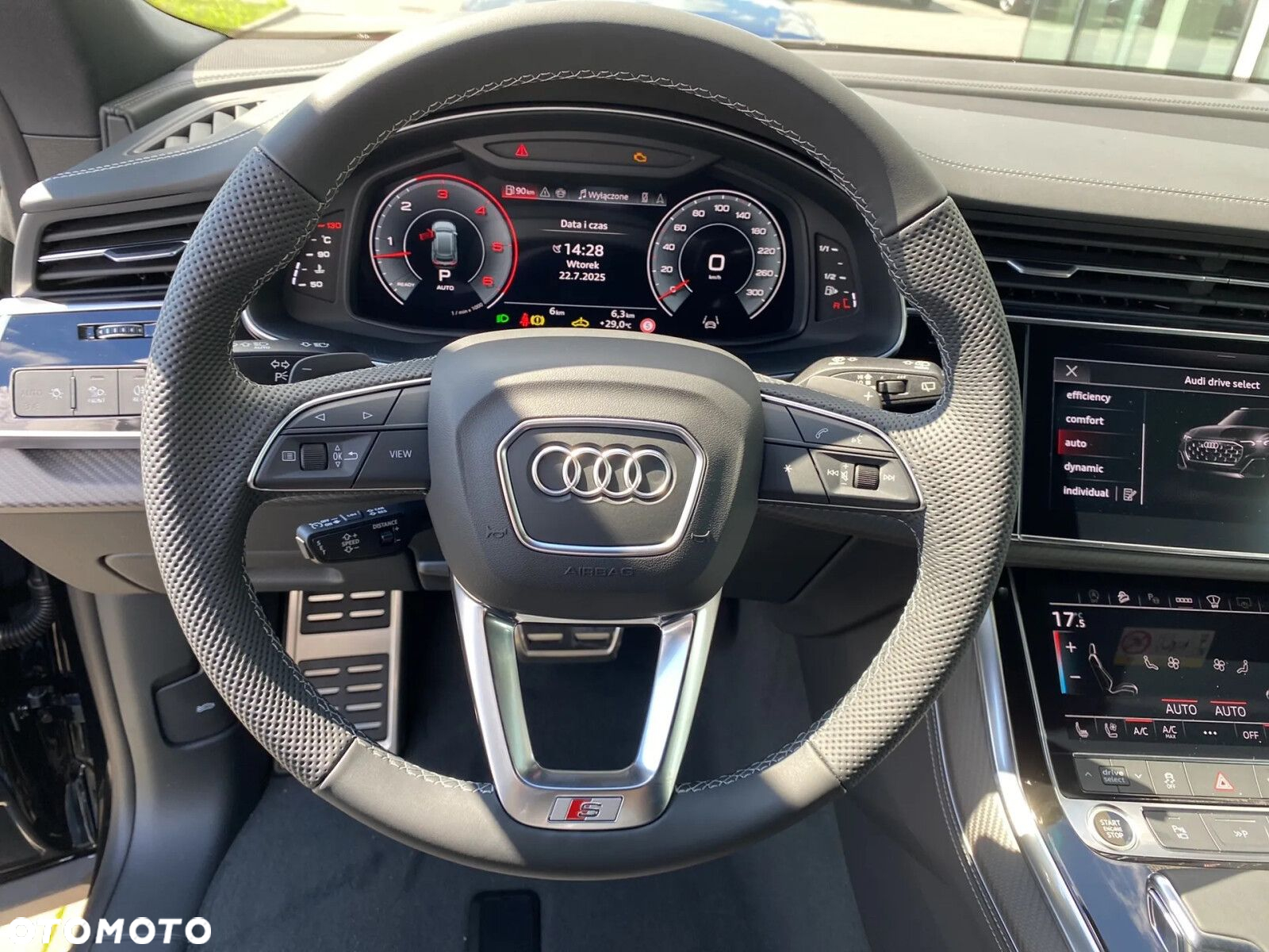 Audi Q8 - 17