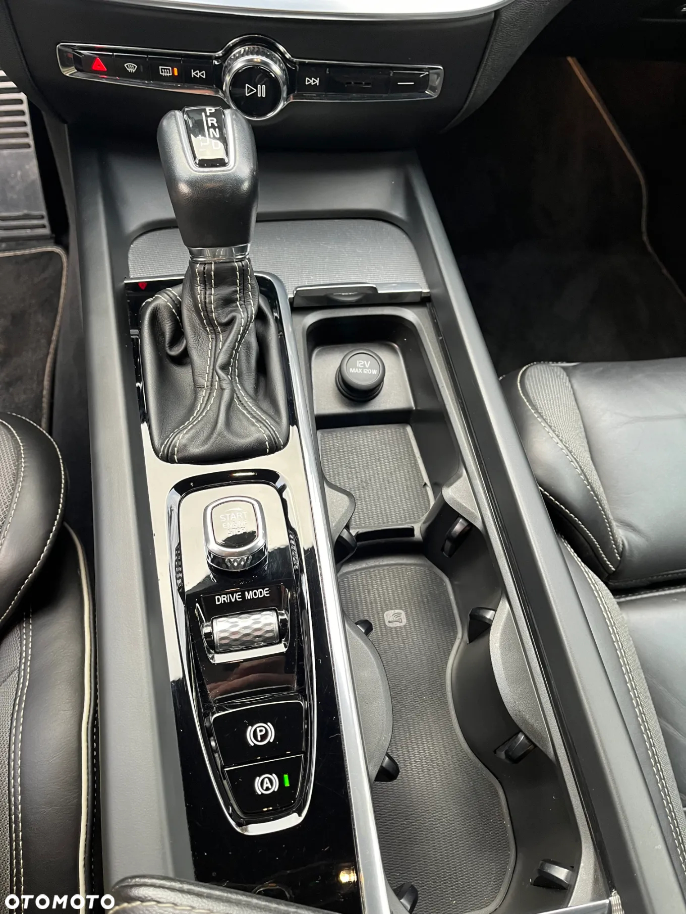 Volvo S60 T5 R-Design - 15