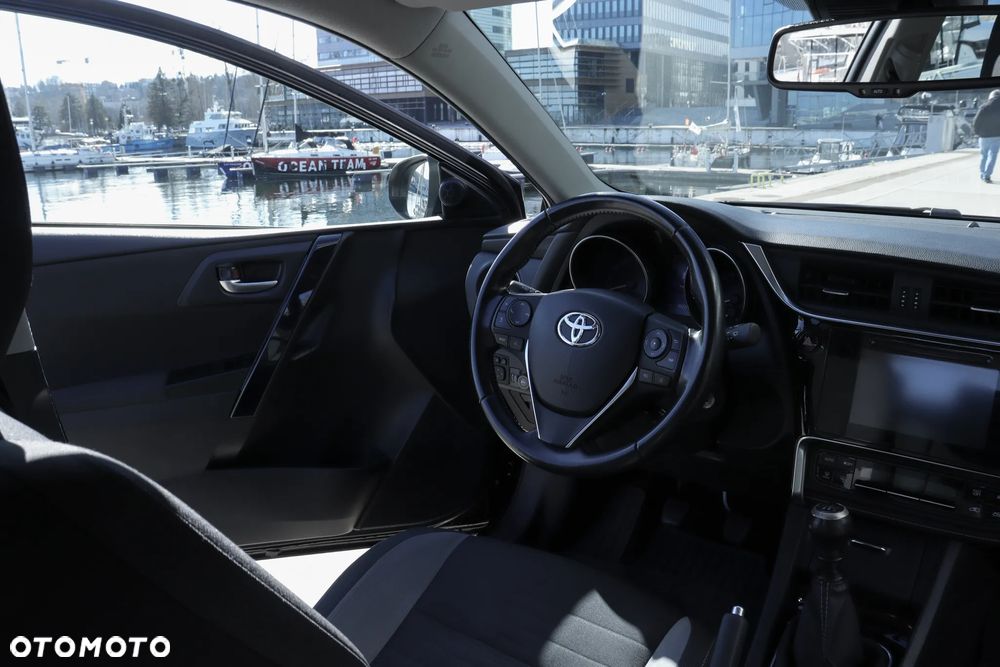 Toyota Auris - 5