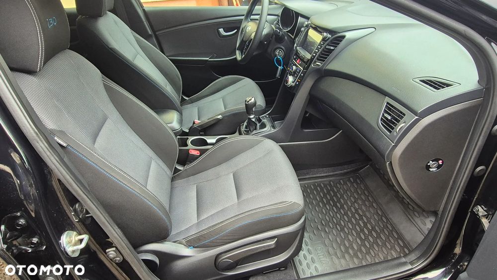 Hyundai i30 1.4 Passion Plus - 23