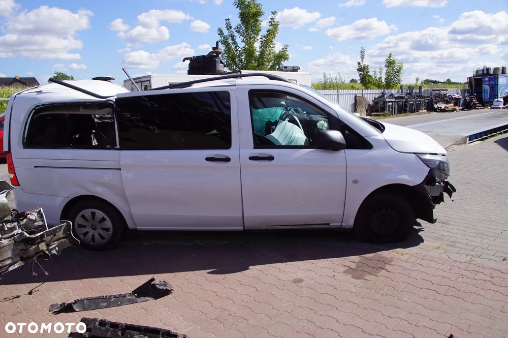 Auto na części - Mercedes Vito W447 116 CDI Lift 2.0 CDI 136 KM BlueTEC OM654 654920 725005 9147 2019R Silnik Skrzynia Drzwi Klapa Zderzak Lusterko Deska Kokpit Sterownik Moduł Czujnik Licznik Kierownica Wyświetlacz - 4