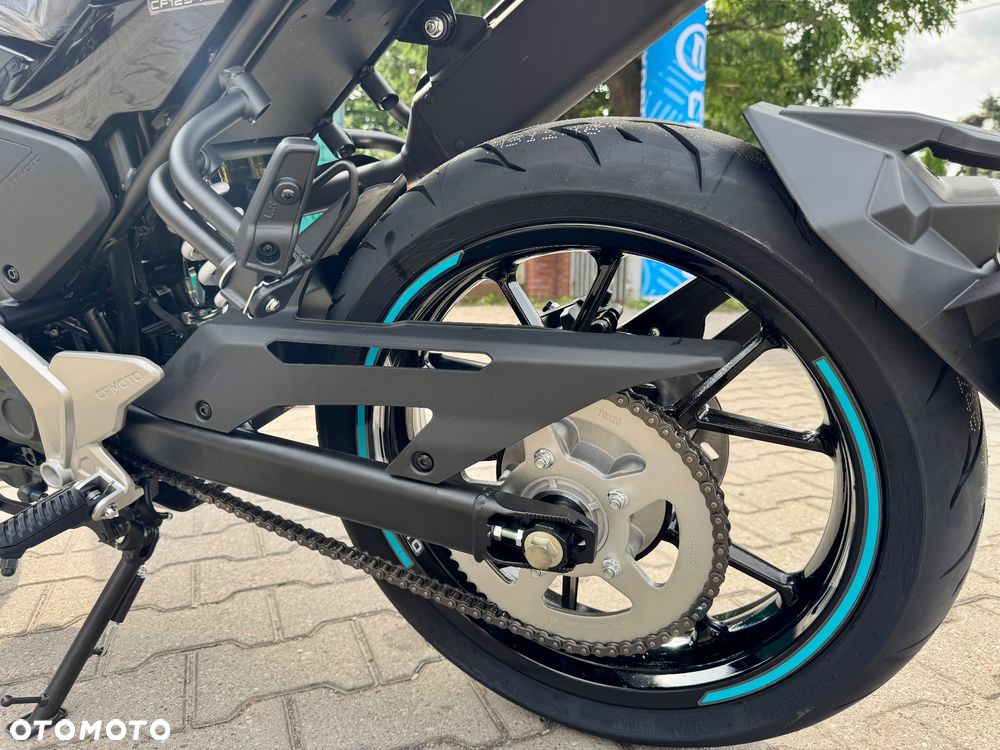 CFMoto NK - 9