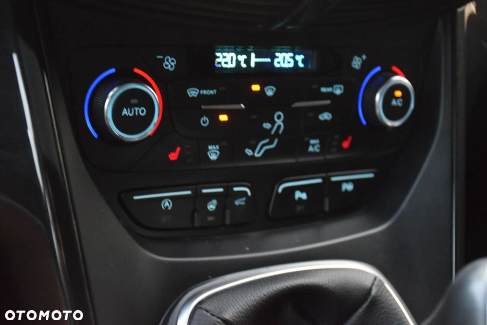 Ford Kuga 1.5 EcoBoost 2x4 Titanium - 26
