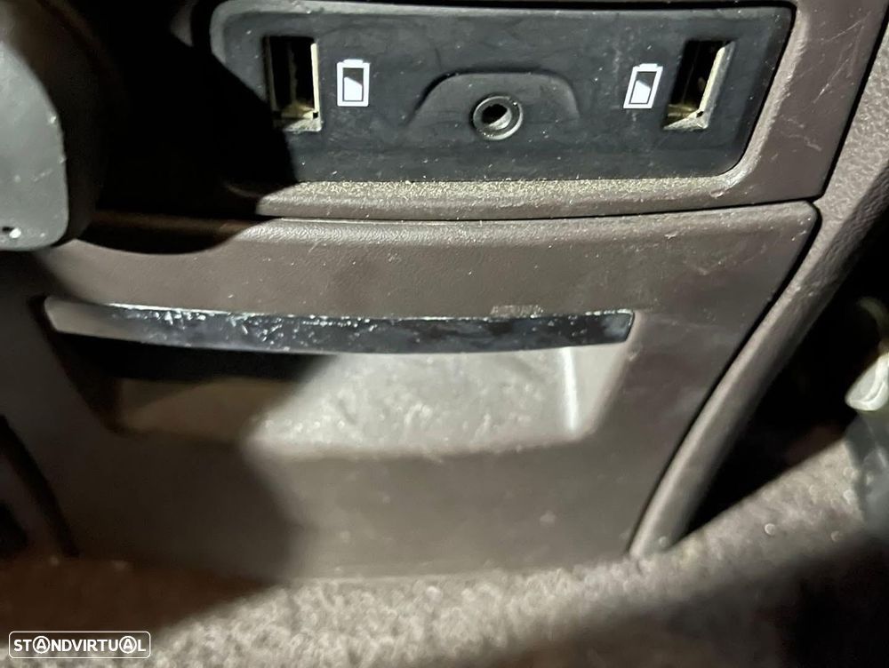 Renault Espace 1.6 dCi Initiale Paris EDC - 13