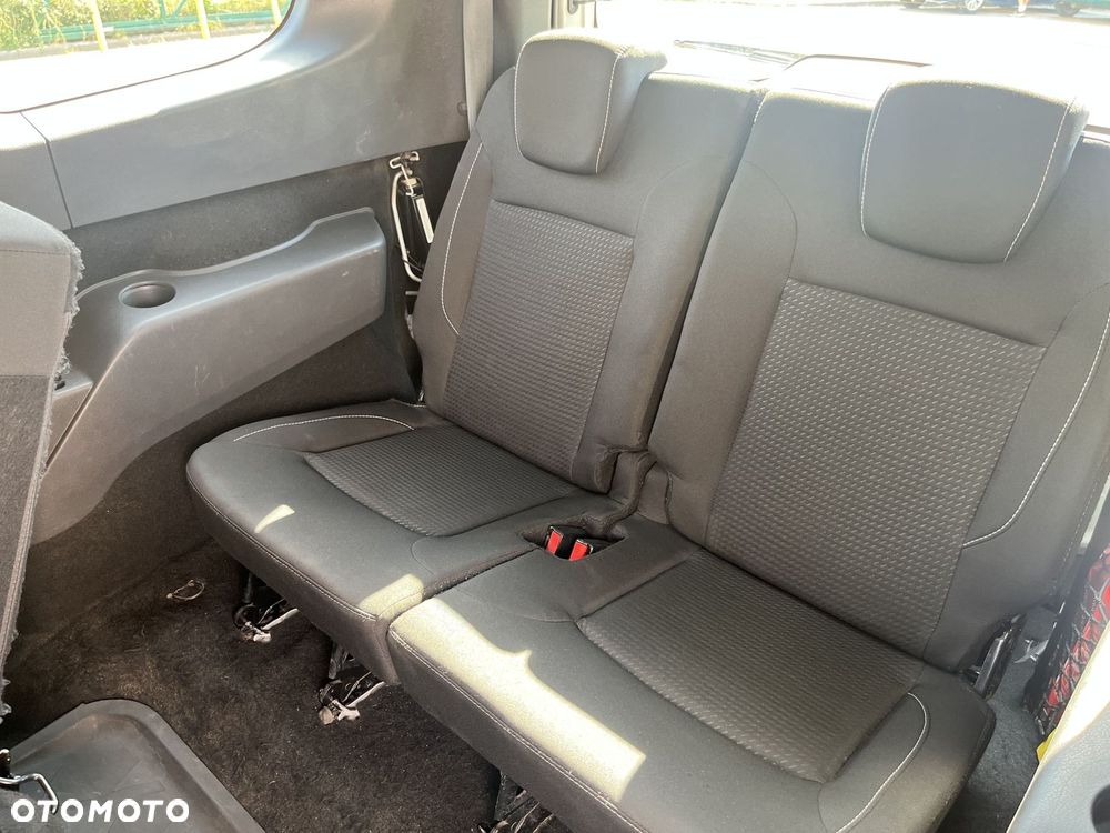 Dacia Lodgy 1.5 Blue dCi Laureate S&S EU6d - 17