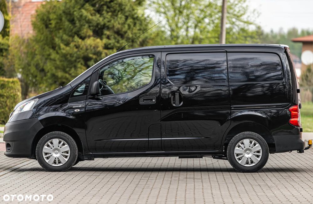 Nissan NV200 - 15