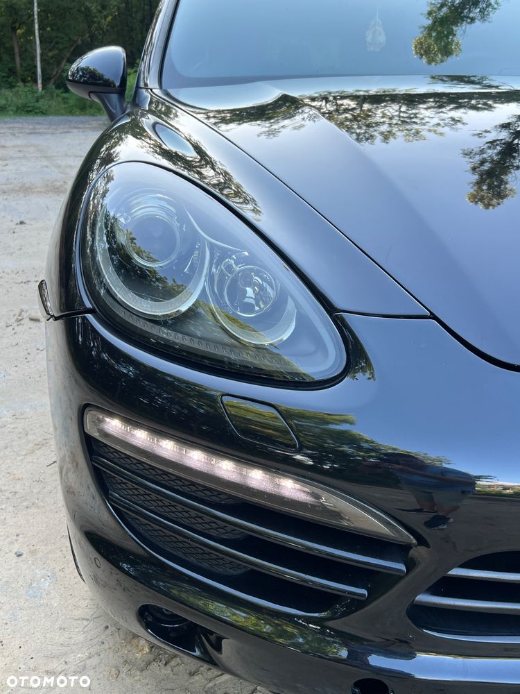 Porsche Cayenne 2011 photo 4