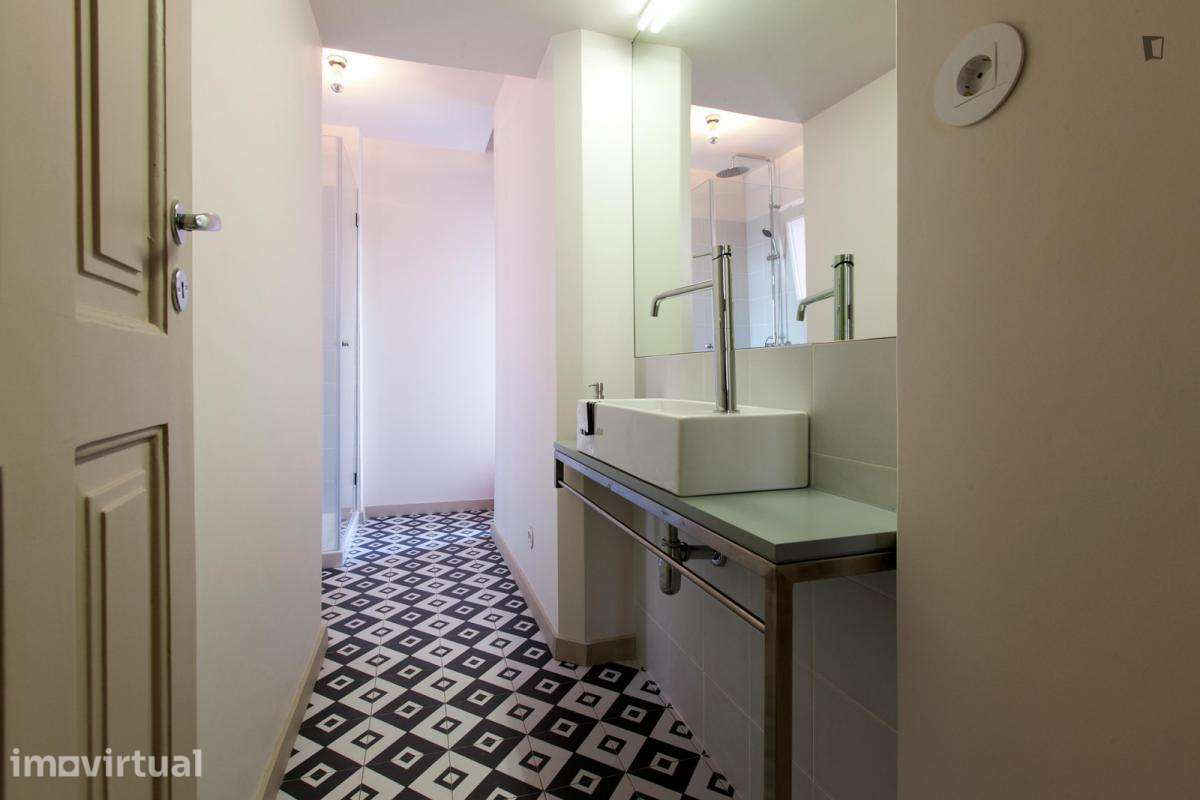 Quarto - localizado em Cedofeita Porto - Grande imagem: 3/21