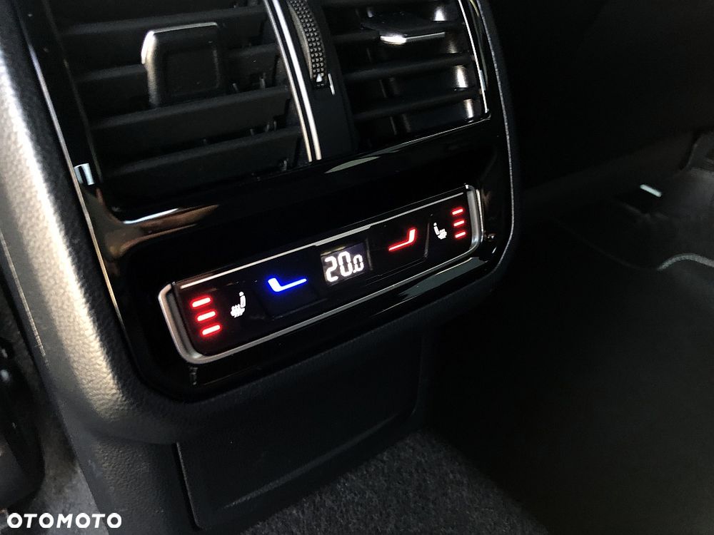 Volkswagen Arteon 2.0 TDI R-Line DSG - 36