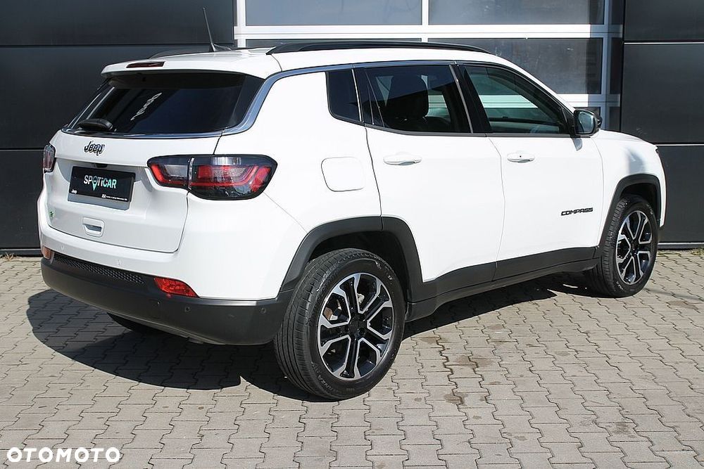 Jeep Compass - 16