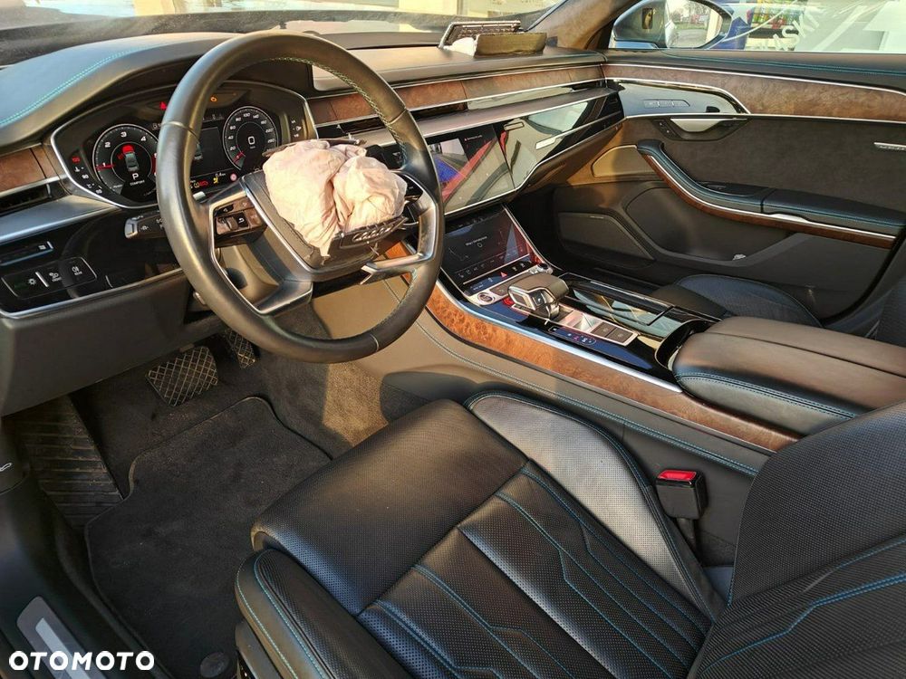 Audi A8 - 9