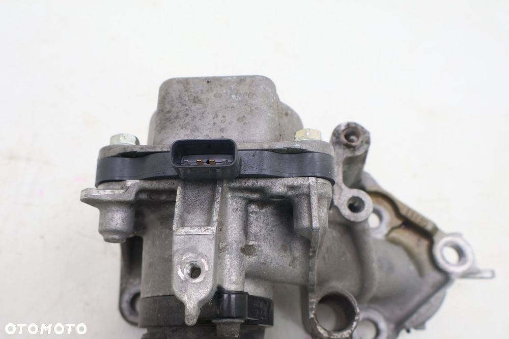 LEXUS TOYOTA 2.5 HYBRID POMPA WODY 0810G890685 - 5