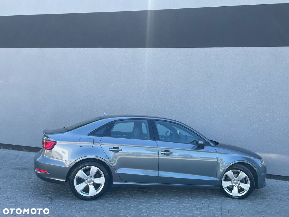 Audi A3 Limousine 1.6 TDI design - 9
