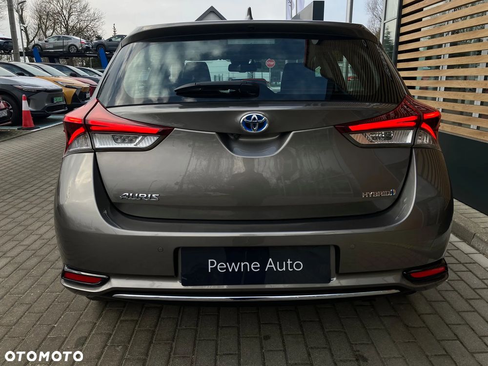 Toyota Auris Hybrid 135 Premium - 6