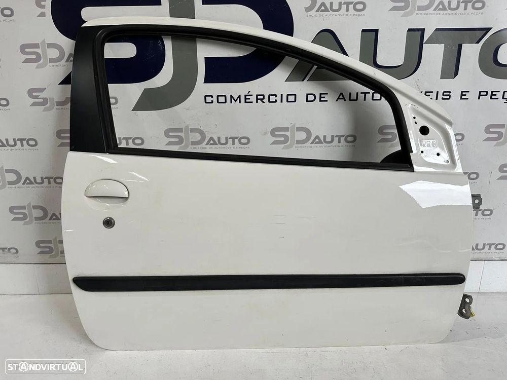 Porta Frente Direita / Esquerda - Peugeot 107 / Citroen C1 / Toyota Aygo - 2