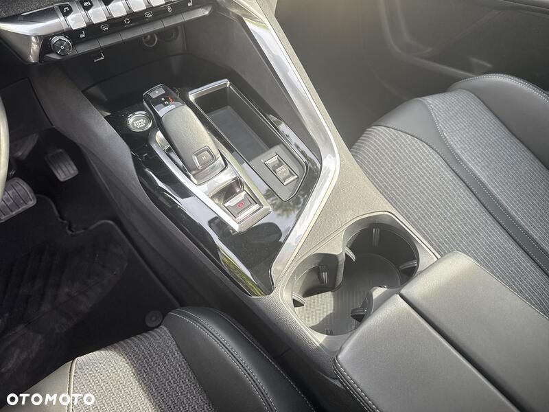Peugeot 3008 - 14