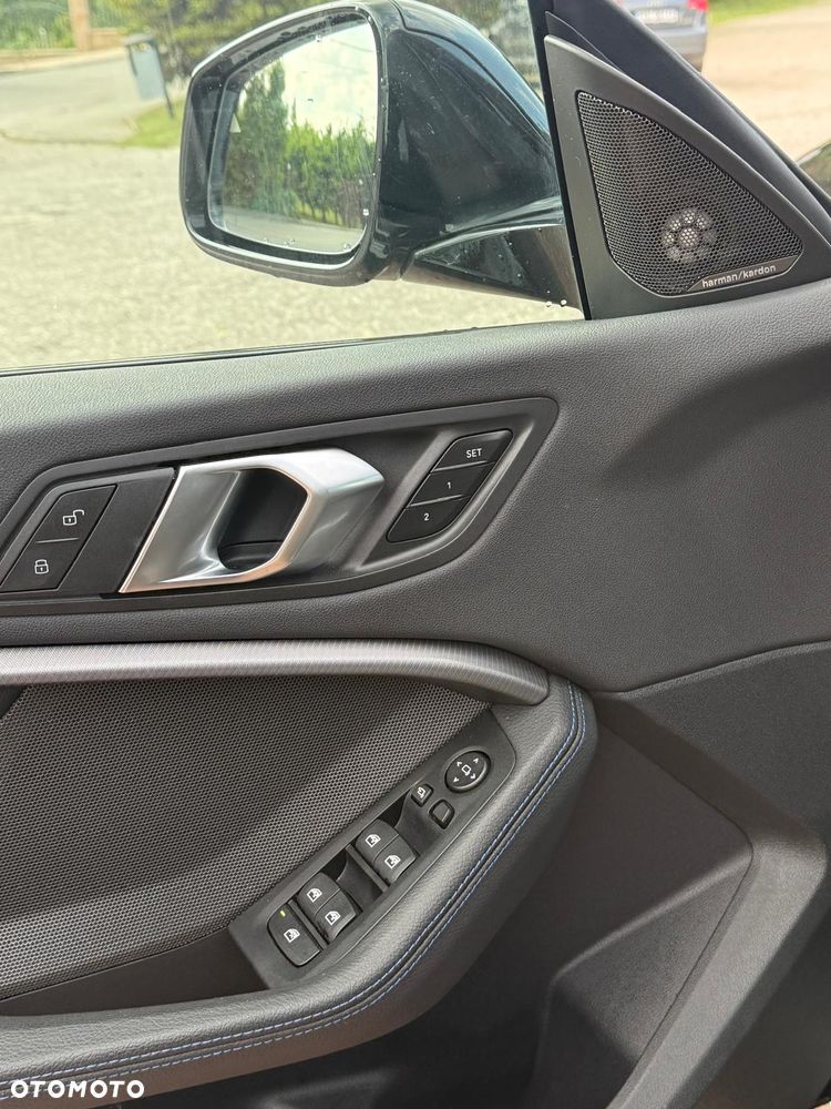 BMW Seria 2 220i Edition Colorvision - 14