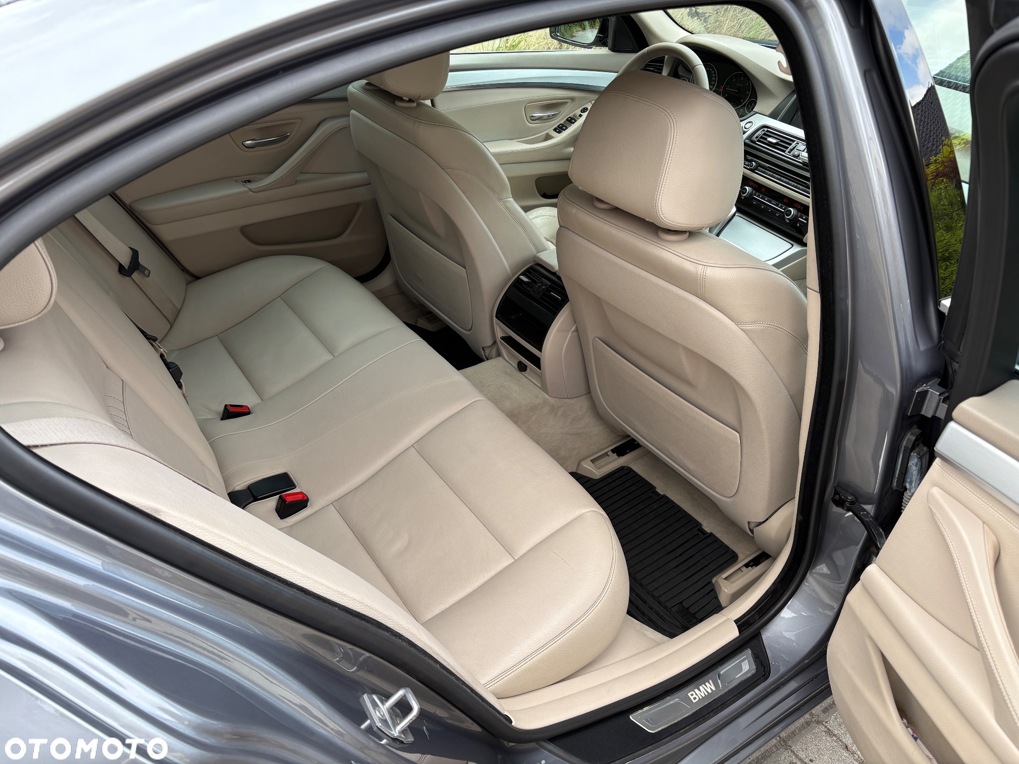 BMW Seria 5 520d xDrive Modern Line - 12