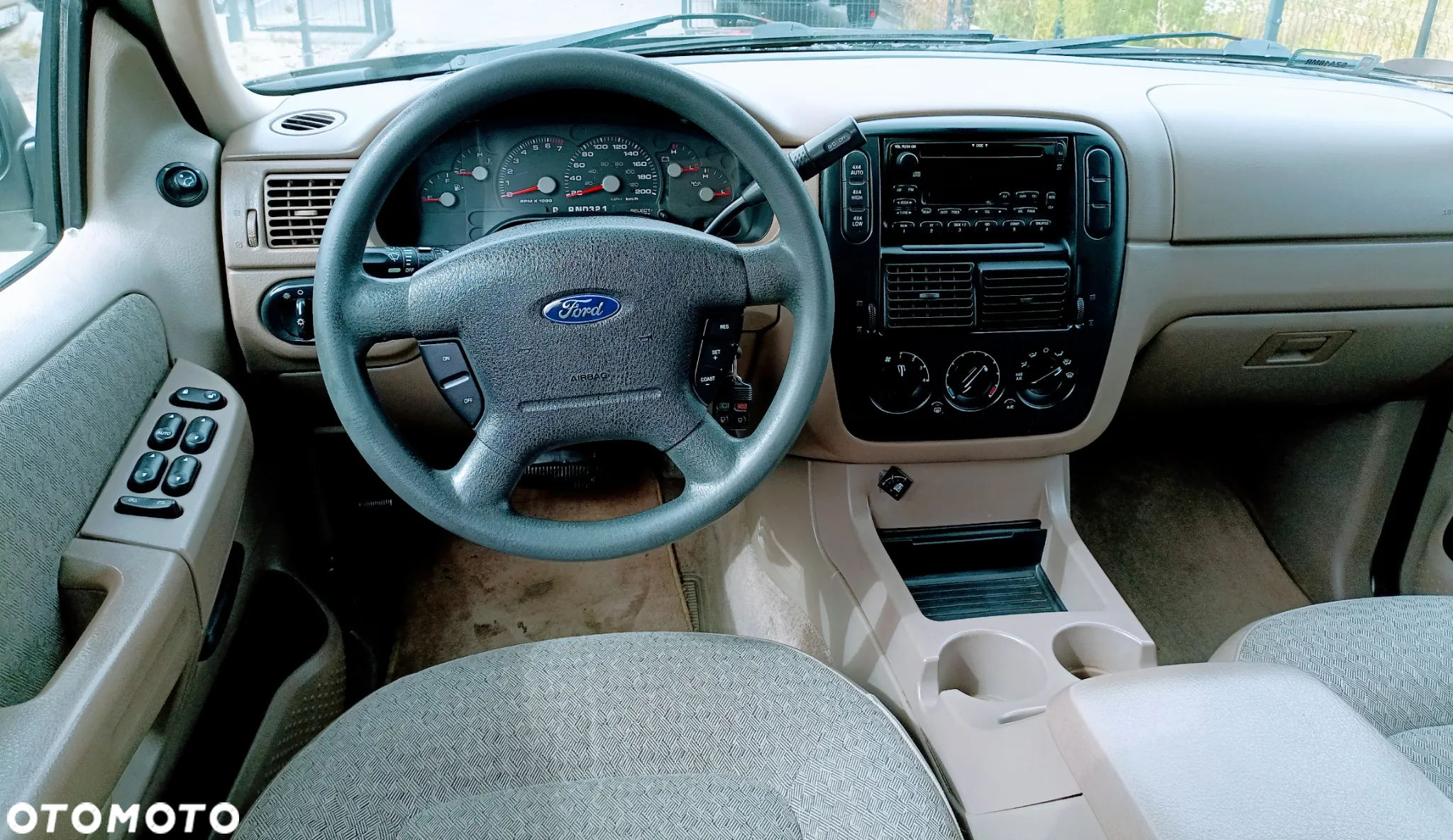 Ford Explorer 4.0 4WD - 13