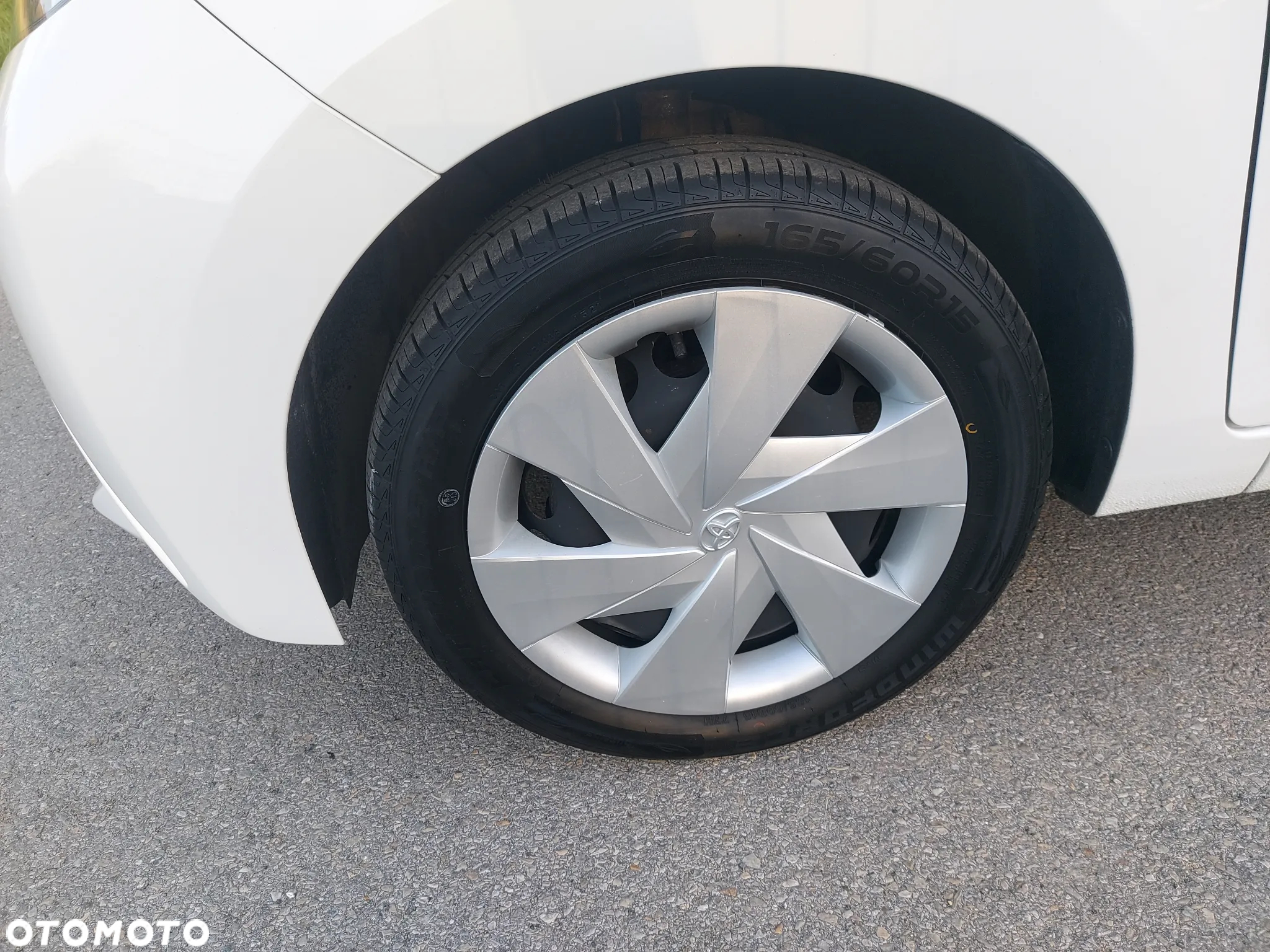 Toyota Aygo x-play - 28
