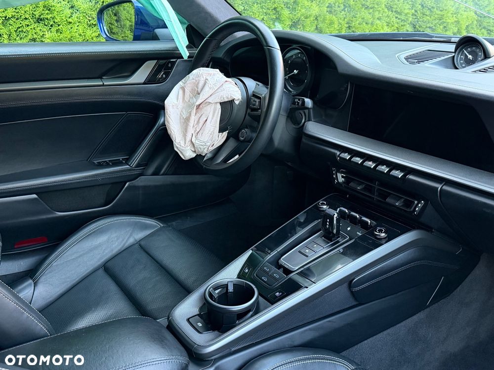 Porsche 911 Carrera 4S PDK - 12