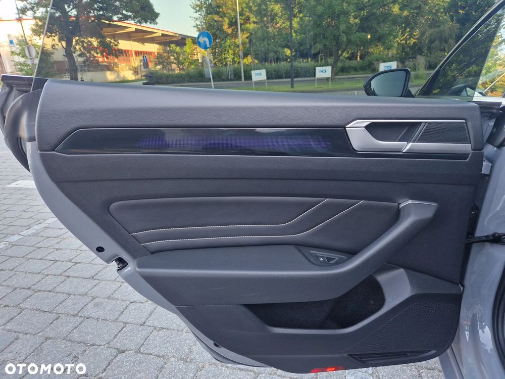 Volkswagen Arteon Shooting Brake 2.0 TDI SCR 4Motion DSG R-Line - 16