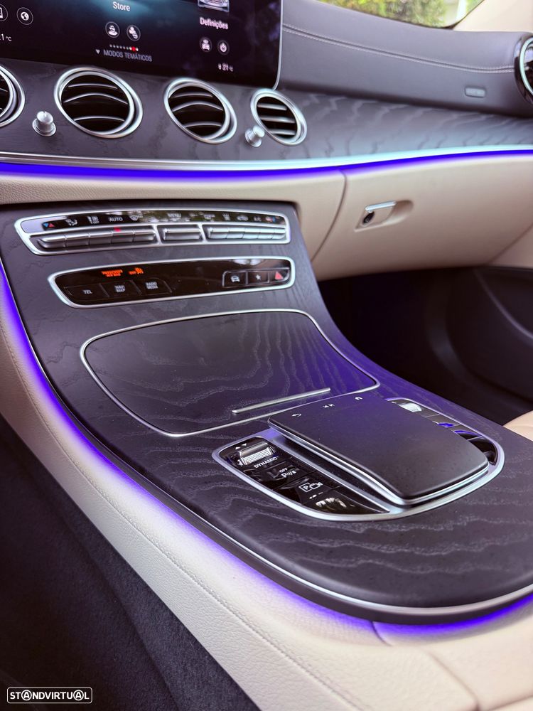 Mercedes-Benz E 300 de 4Matic 9G-TRONIC AMG Line - 40