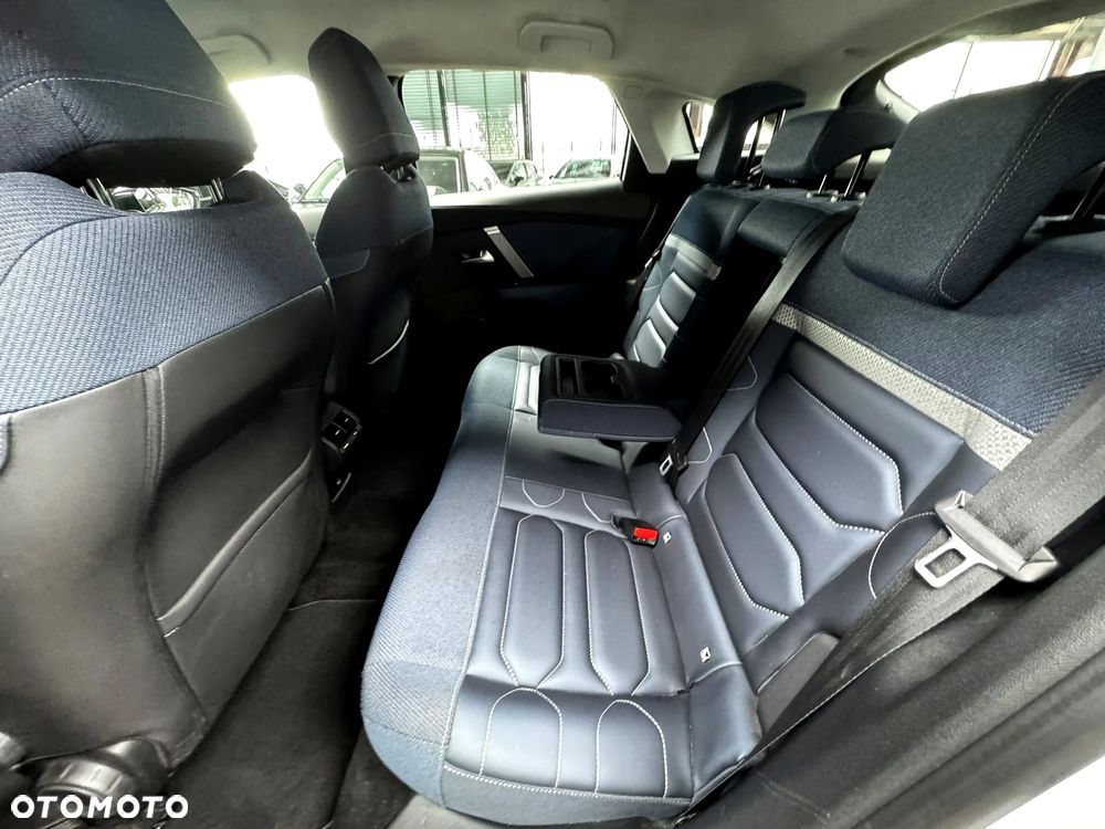 Citroën C4 1.2 PureTech Shine S&S EAT8 - 13