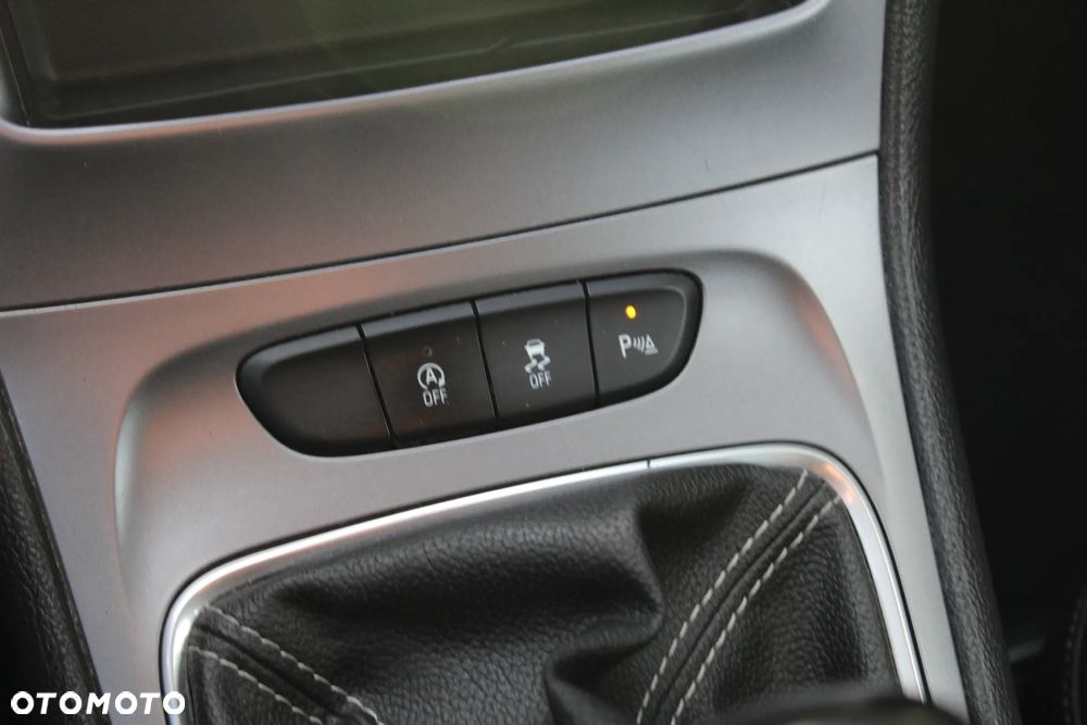 Opel Astra 1.2 Turbo Edition - 15