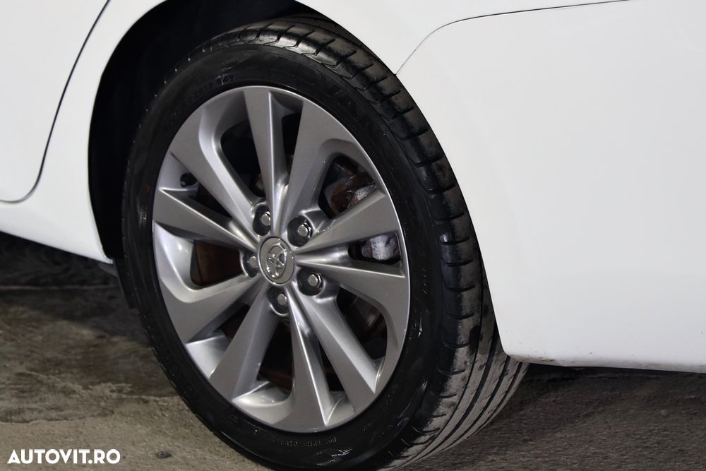 Toyota Auris 1.8 L VVT-i Hybrid Luna - 30