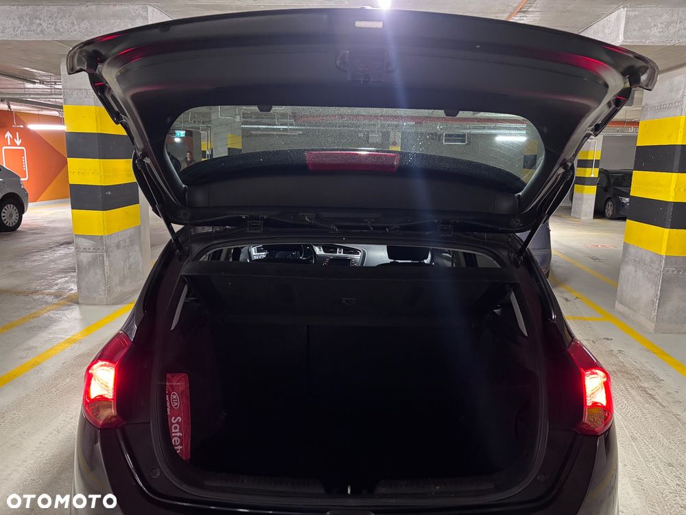 Kia Ceed 1.6 CRDi L - 11