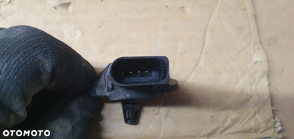 Czujnik ciśnienia MAP sensor VW Passat B6 2.0 FSI 06B906051 0261230031 - 4