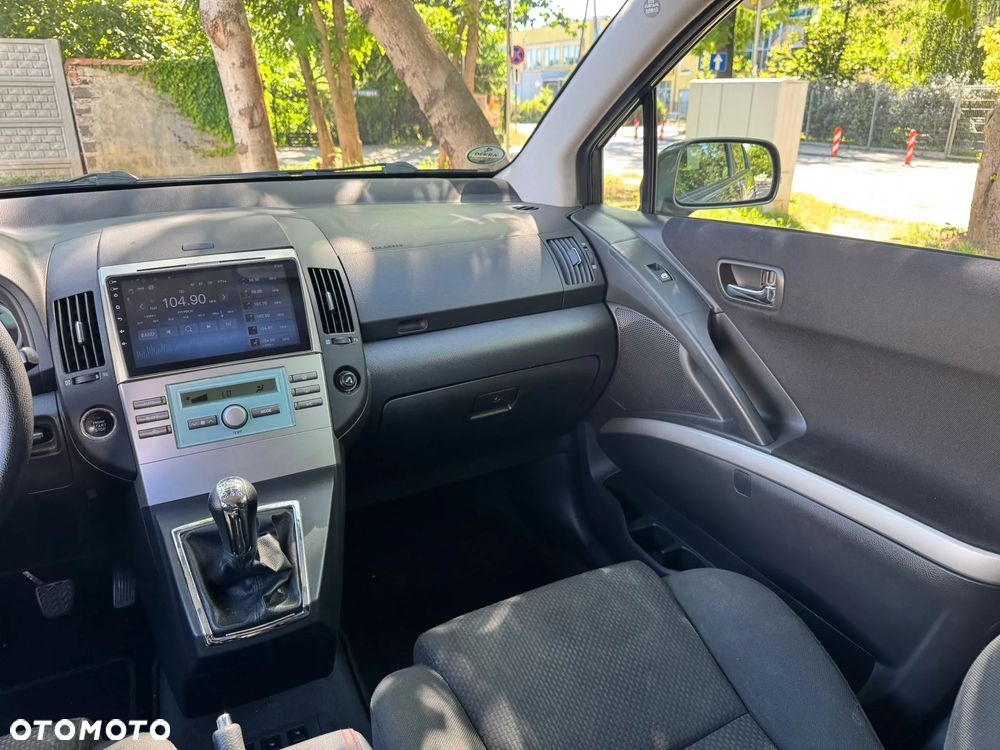 Toyota Corolla Verso 1.6 Terra 7os - 21