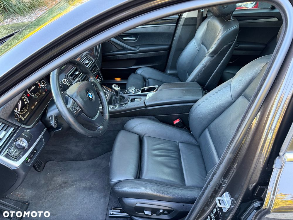 BMW Seria 5 520d Touring Blue Performance - 12