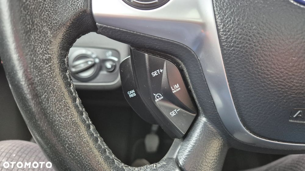 Ford Kuga 1.6 EcoBoost 2x4 Titanium - 20