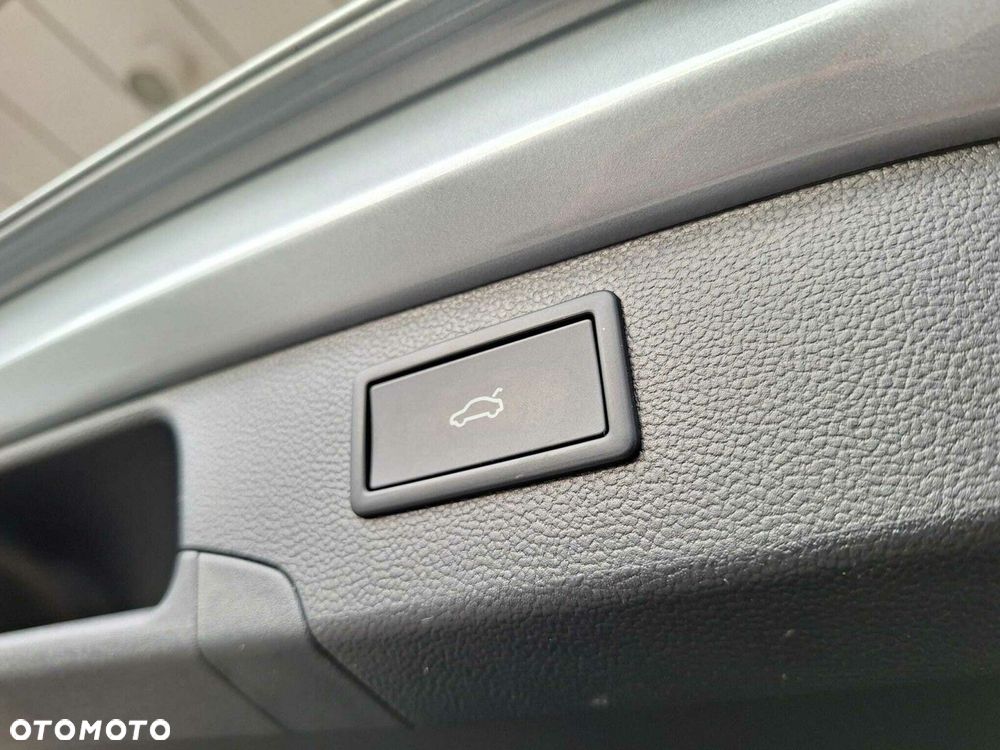 Volkswagen Passat - 31