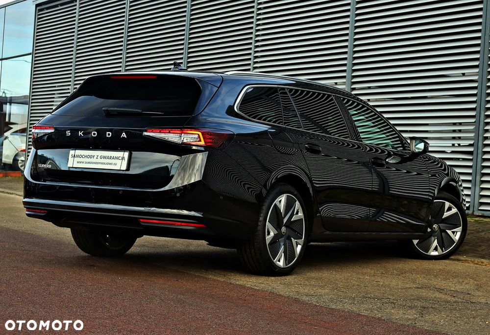 Skoda Superb 1.5 TSI mHEV Selection DSG - 10