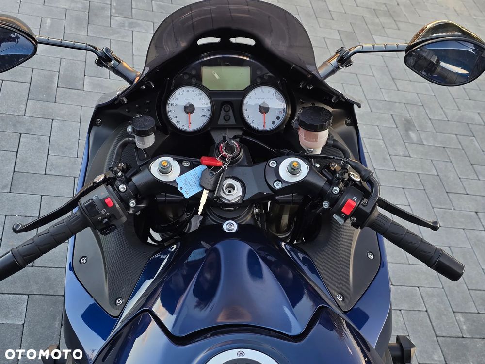 Kawasaki ZZR - 8