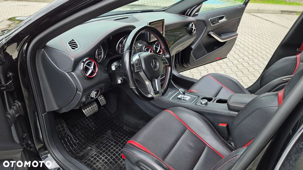 Mercedes-Benz GLA 45 AMG 4-Matic - 5