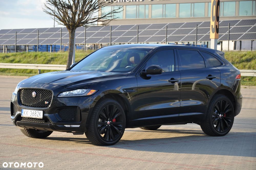 Jaguar F-Pace S AWD - 2